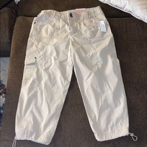 Dress barn Signature Capri